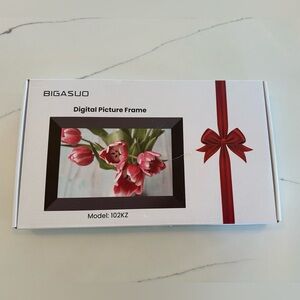 Digital picture frame